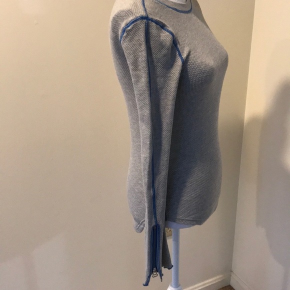 NWT! FREE PEOPLE Size S Grey Henley long sleeve top - Picture 3 of 8